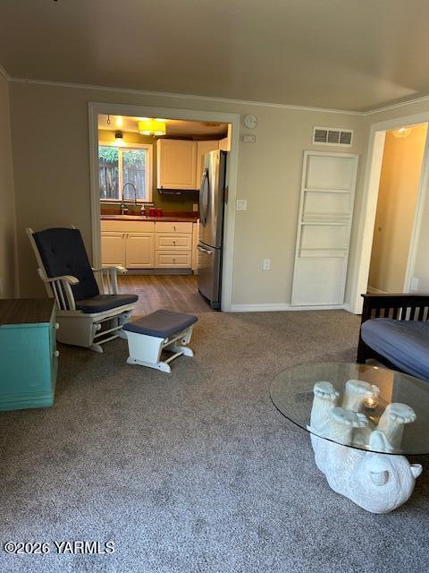208 South 47th Avenue Yakima, WA 98908 - Photo 10 of 22 a living room with furniture and a floor to ceiling window