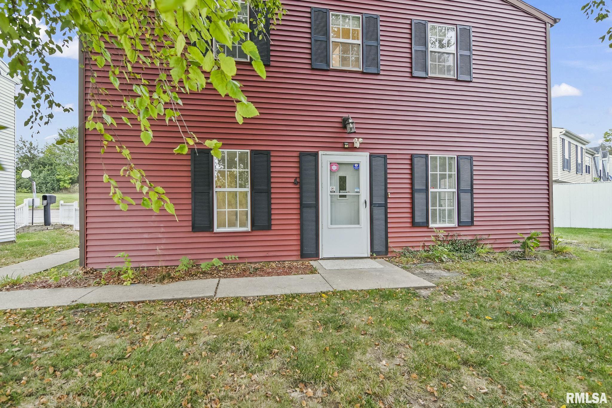 4 Bayberry Row, Unit 21 Springfield, IL 62702 - Photo 1 of 27