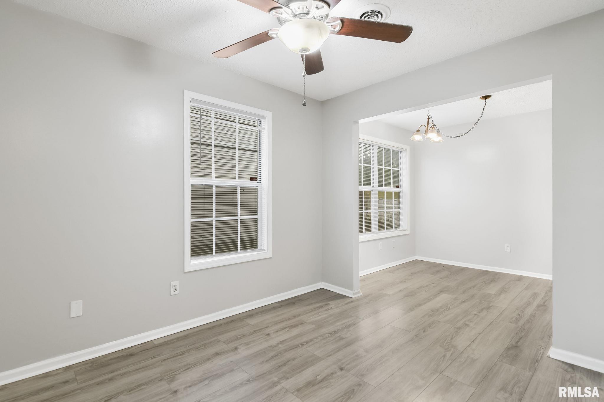 4 Bayberry Row, Unit 21 Springfield, IL 62702 - Photo 12 of 27