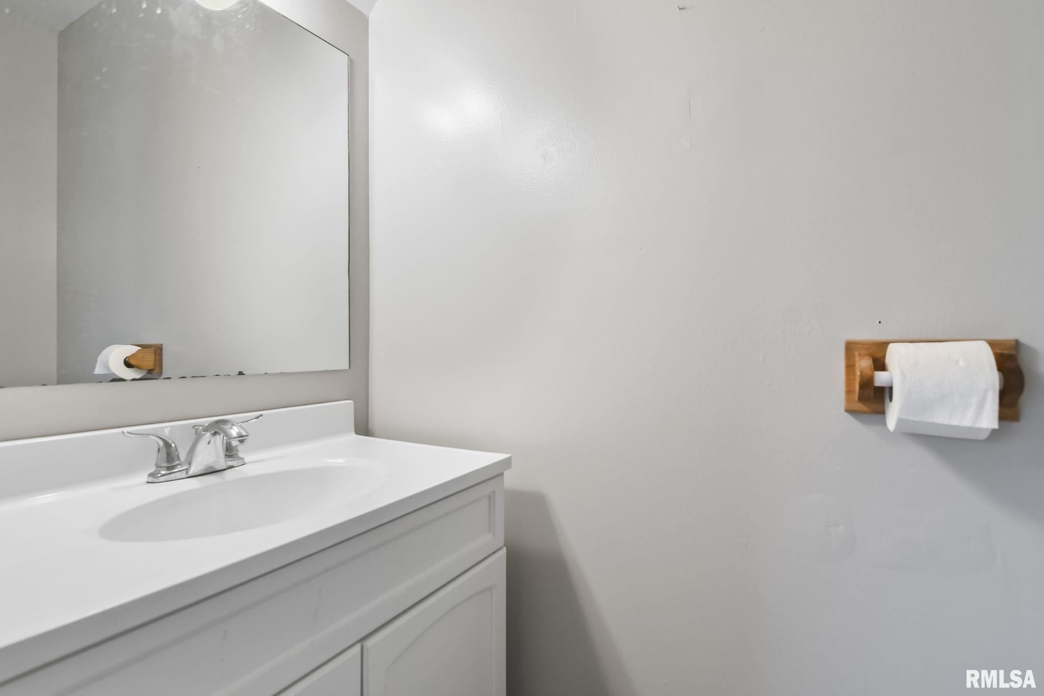 4 Bayberry Row, Unit 21 Springfield, IL 62702 - Photo 14 of 27