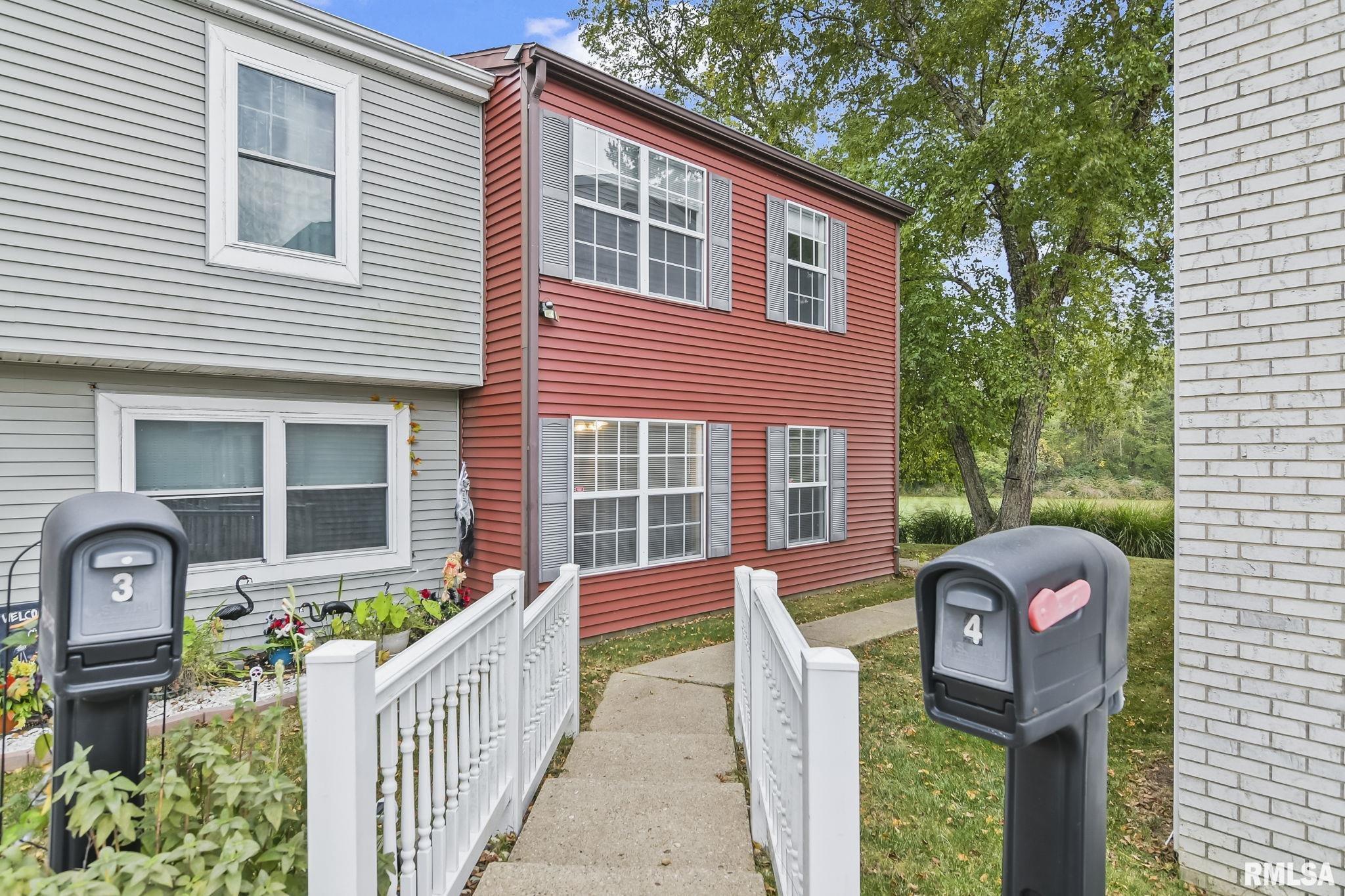 4 Bayberry Row, Unit 21 Springfield, IL 62702 - Photo 2 of 27