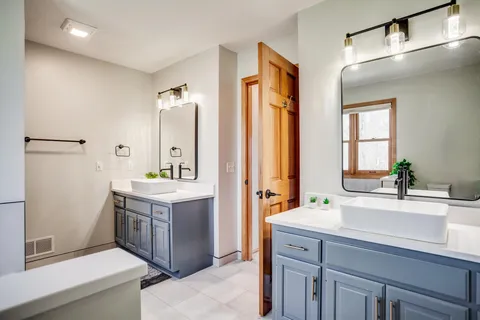 $799,900 | 17800 32nd Place North, Plymouth, MN 55447