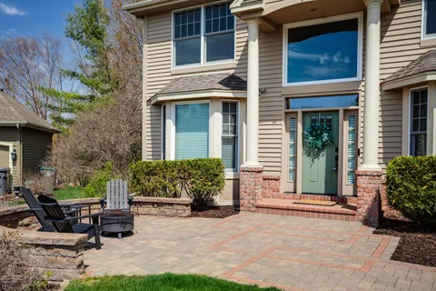 $799,900 | 17800 32nd Place North, Plymouth, MN 55447