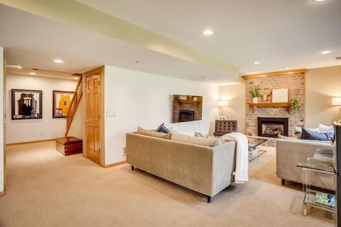 $799,900 | 17800 32nd Place North, Plymouth, MN 55447