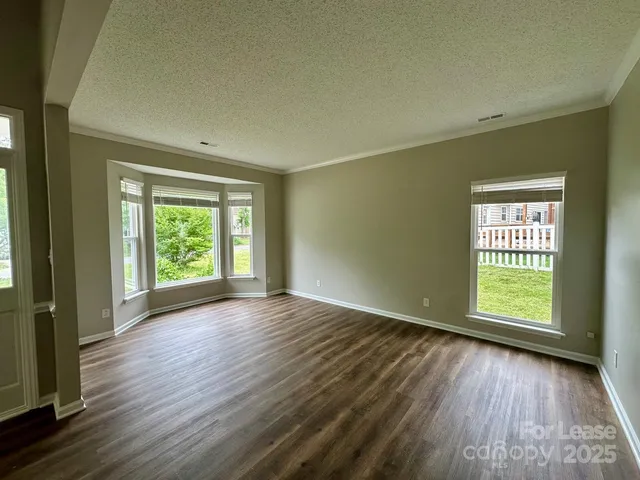 $2,600 | 13809 Stephendale Drive, Charlotte, NC 28273