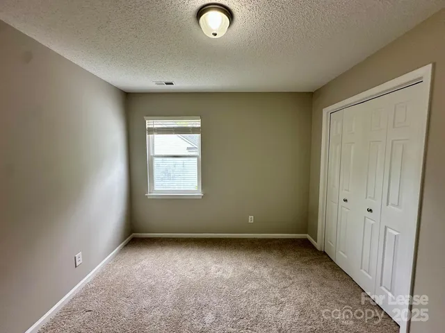 $2,600 | 13809 Stephendale Drive, Charlotte, NC 28273