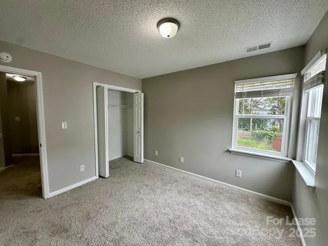 $2,600 | 13809 Stephendale Drive, Charlotte, NC 28273