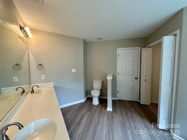 $2,600 | 13809 Stephendale Drive, Charlotte, NC 28273