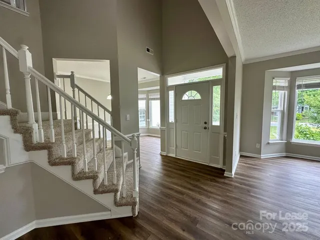 $2,600 | 13809 Stephendale Drive, Charlotte, NC 28273