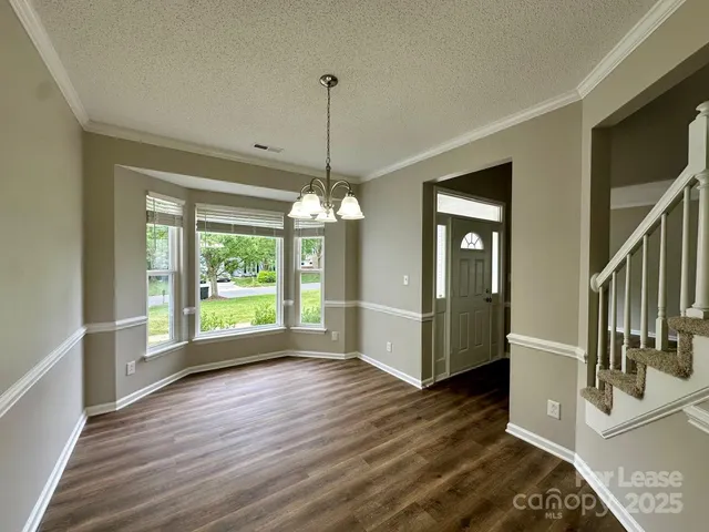 $2,600 | 13809 Stephendale Drive, Charlotte, NC 28273