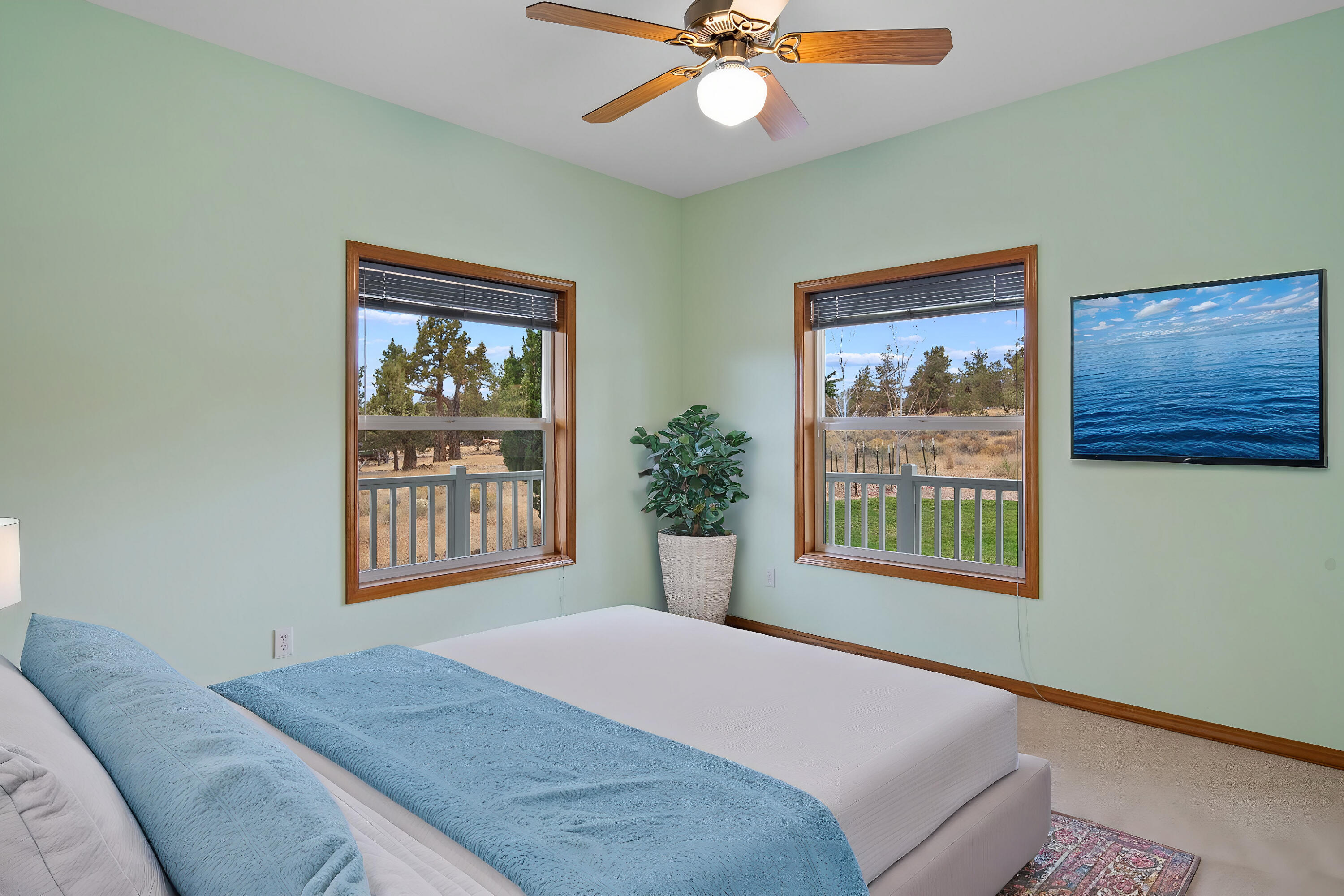 10179 Southwest Shad Road Terrebonne, OR 97760 - Photo 39 of 44 38-web-or-mls-_DSC6109 - Bedroom - Stand