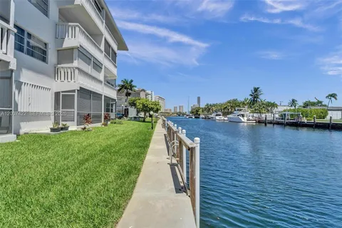 $229,900 | 455 Paradise Isle Boulevard, Unit 104, Hallandale Beach, FL 33009
