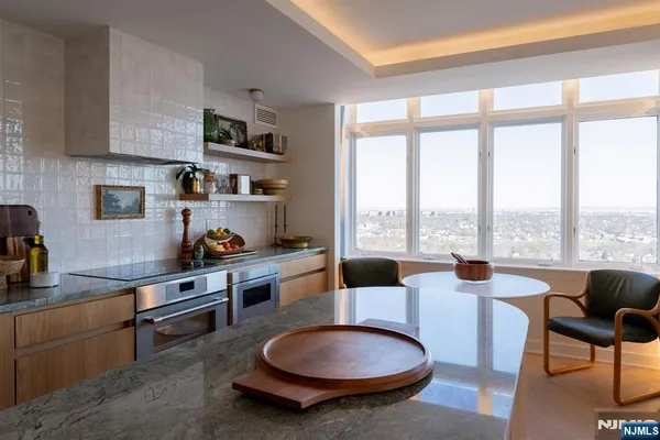 $1,900,000 | 616 South Orange Avenue, Unit C006C, Maplewood, NJ 07040