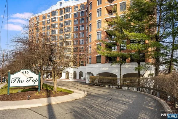 $1,900,000 | 616 South Orange Avenue, Unit C006C, Maplewood, NJ 07040