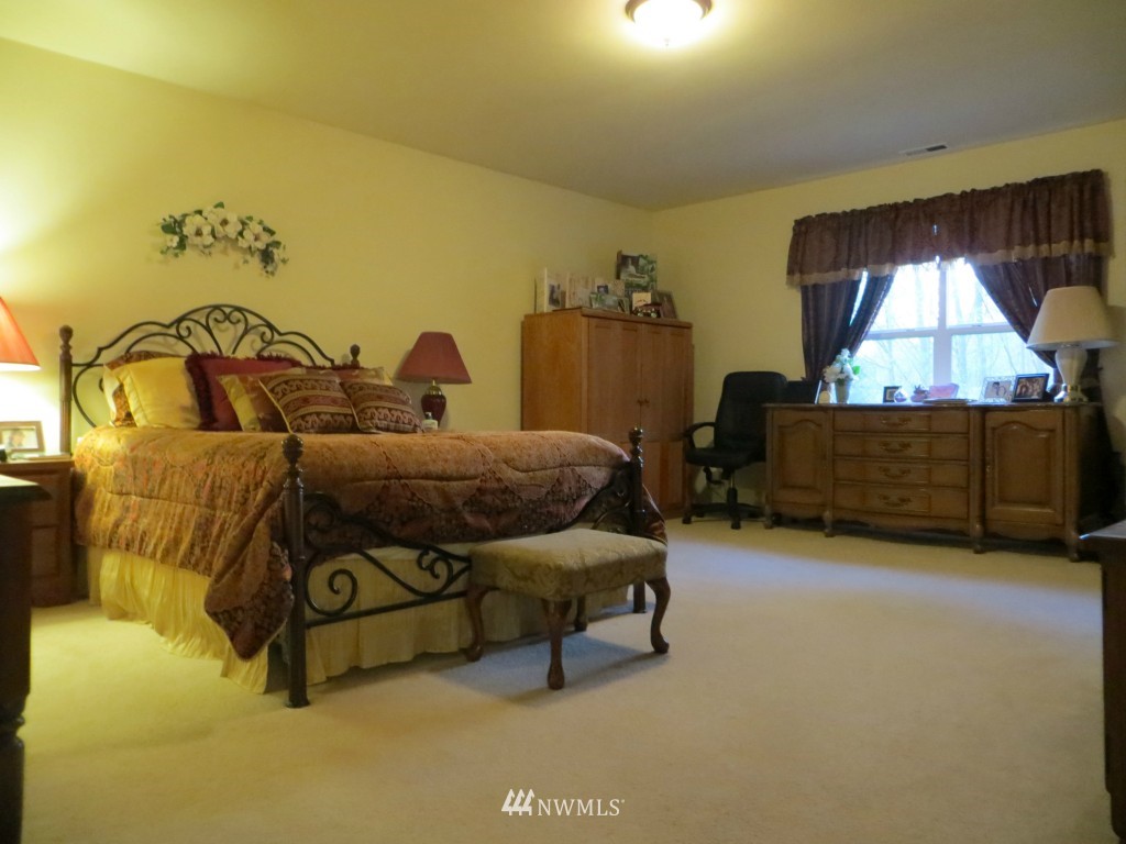 17510 14th Avenue Southeast Bothell, WA 98012 - Photo 6 of 15