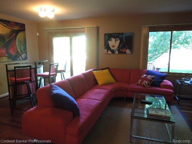 2251 Crystal Drive Rochester, MI 48309 - Photo 5 of 27 Living Rm and Bar/Dining Area