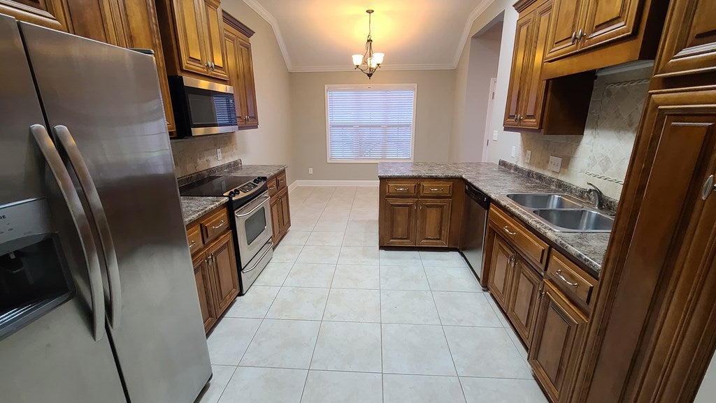 4048 Applecross Road Valdosta, GA 31605 - Photo 6 of 23 Gallery Image 6