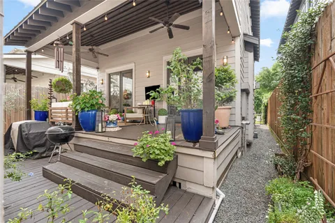 $1,150,000 | 926 Nicholson Street, Houston, TX 77008
