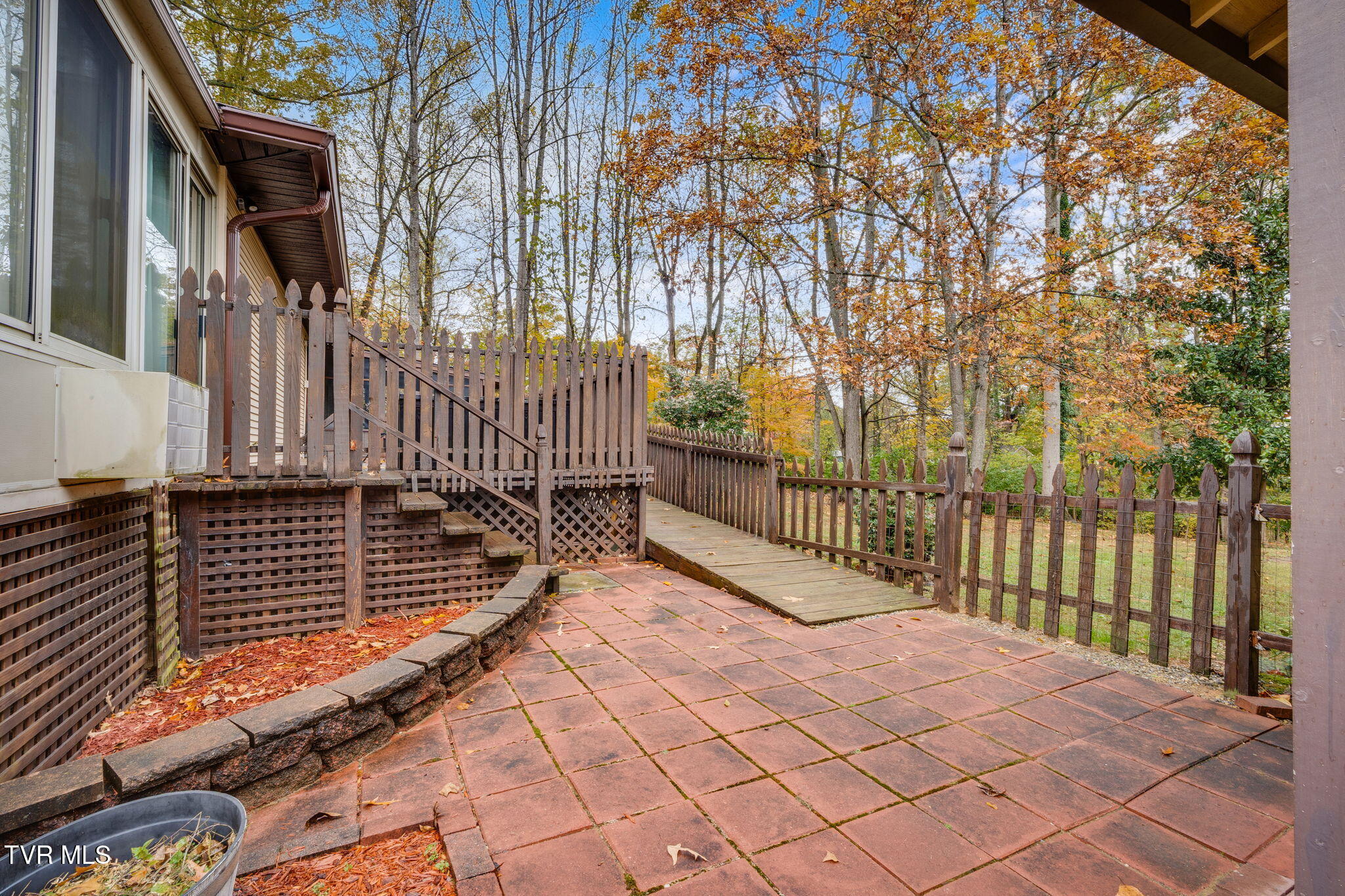 557 Lebanon Road Kingsport, TN 37663 - Photo 50 of 61 010