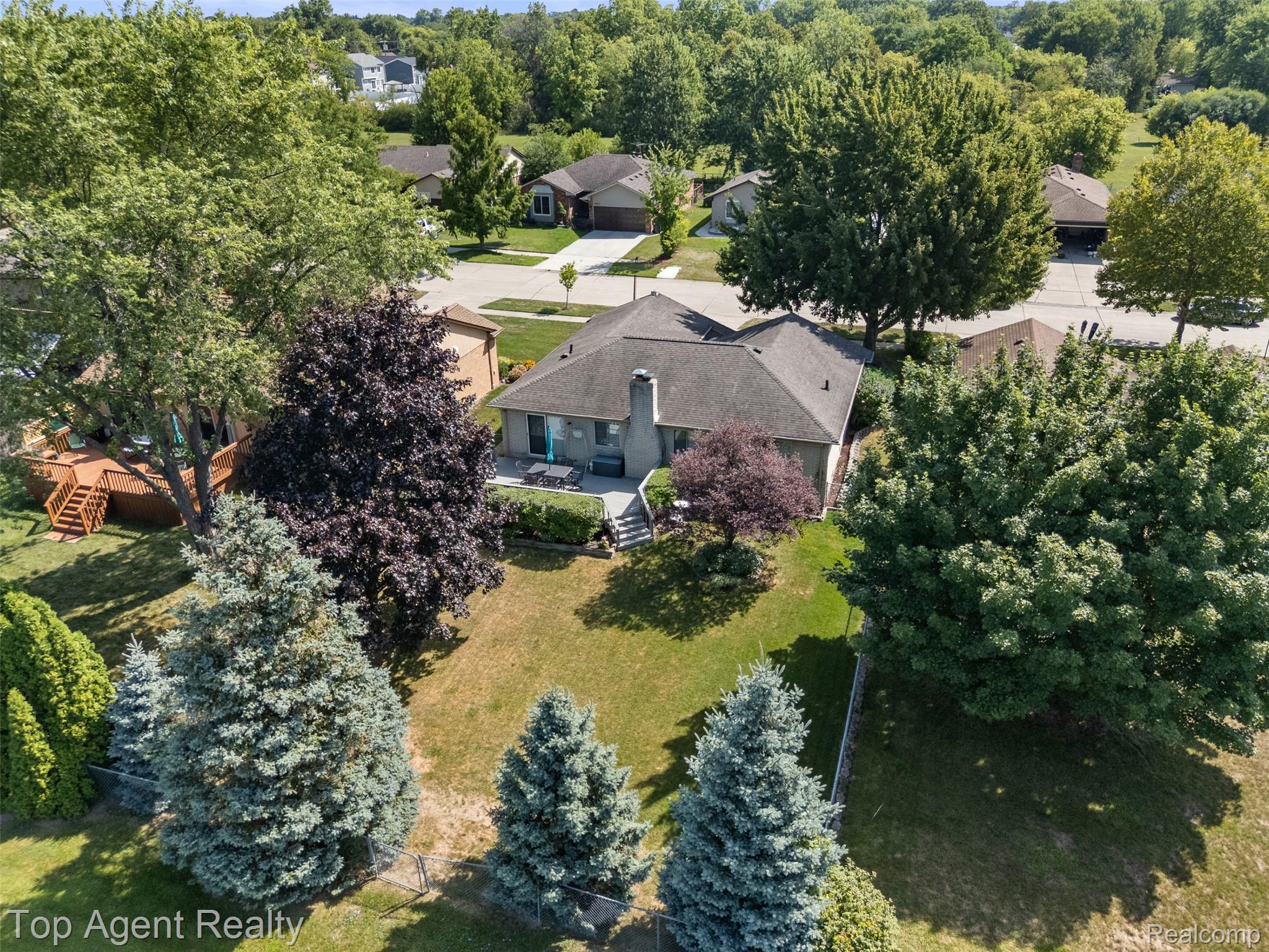 1351 Milverton Road Troy, MI 48083 - Photo 42 of 42 Aerial perspective of suburban area