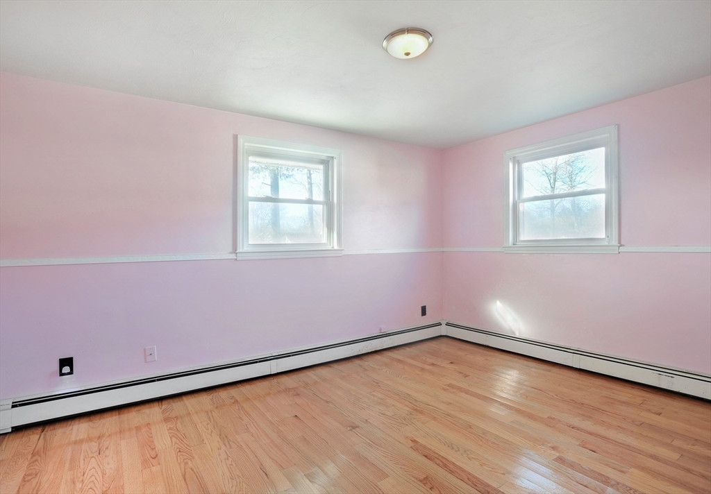 35 Marion Street Holbrook, MA 02343 - Photo 13 of 19