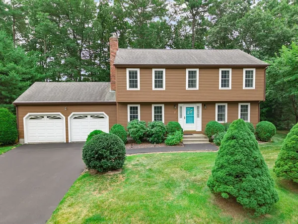 $639,900 | 7 Hazeltine Road, Upton, MA 01568