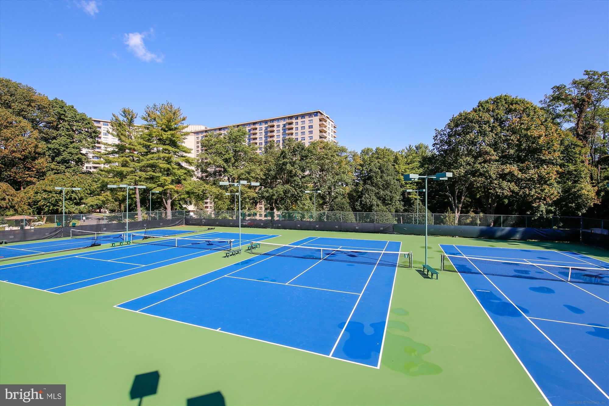 5225 Pooks Hill, Unit 710N Bethesda, MD 20814 - Photo 36 of 64