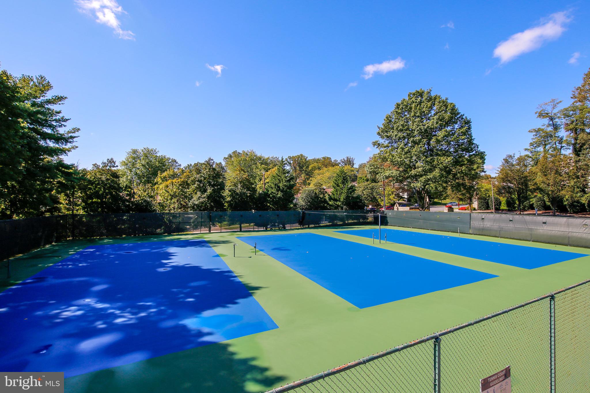 5225 Pooks Hill, Unit 710N Bethesda, MD 20814 - Photo 37 of 64 a view of an outdoor space and swimming pool