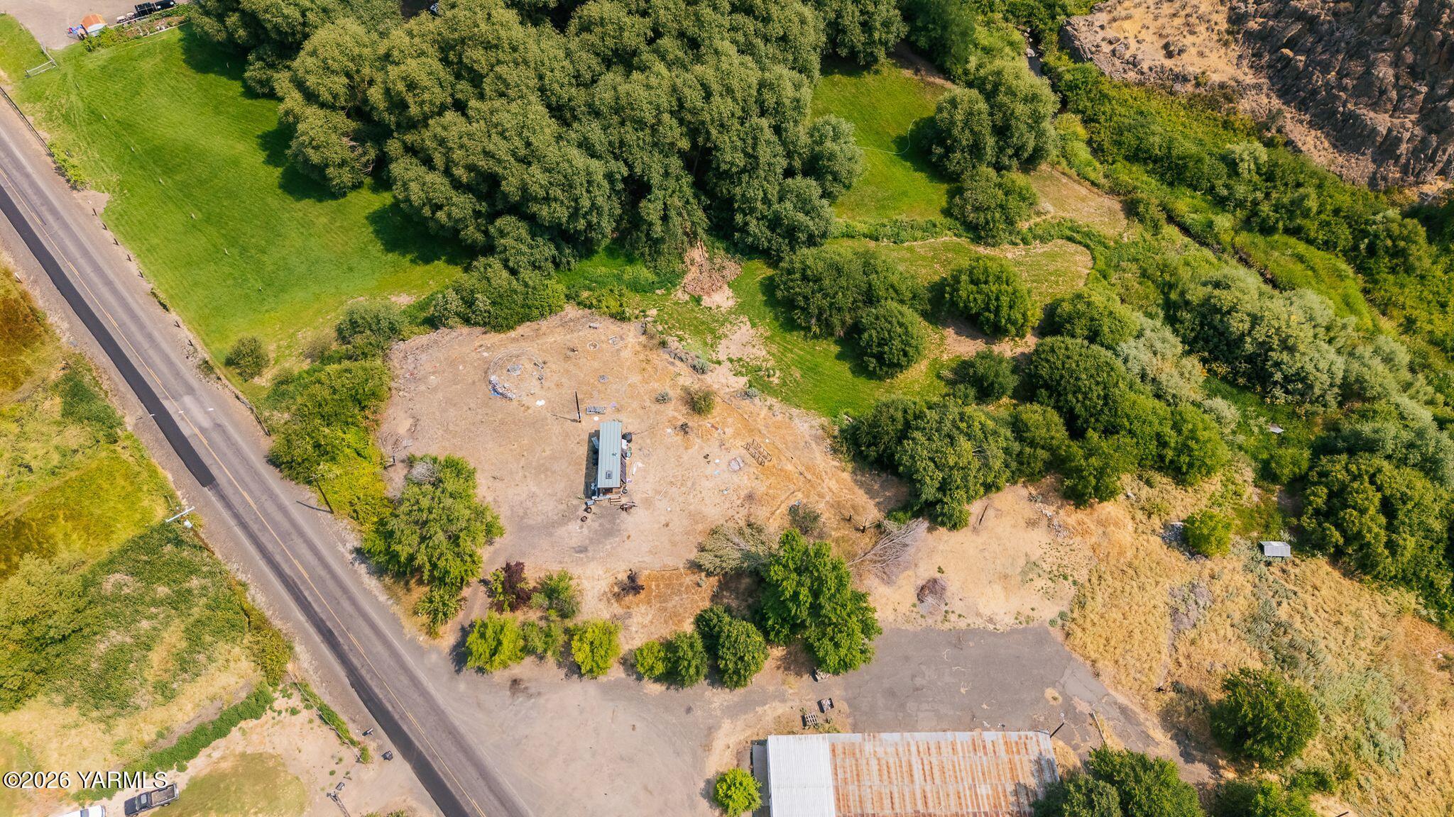 553 Weikel Road Yakima, WA 98908 - Photo 5 of 13 5_553 Weikel Rd-3 copy