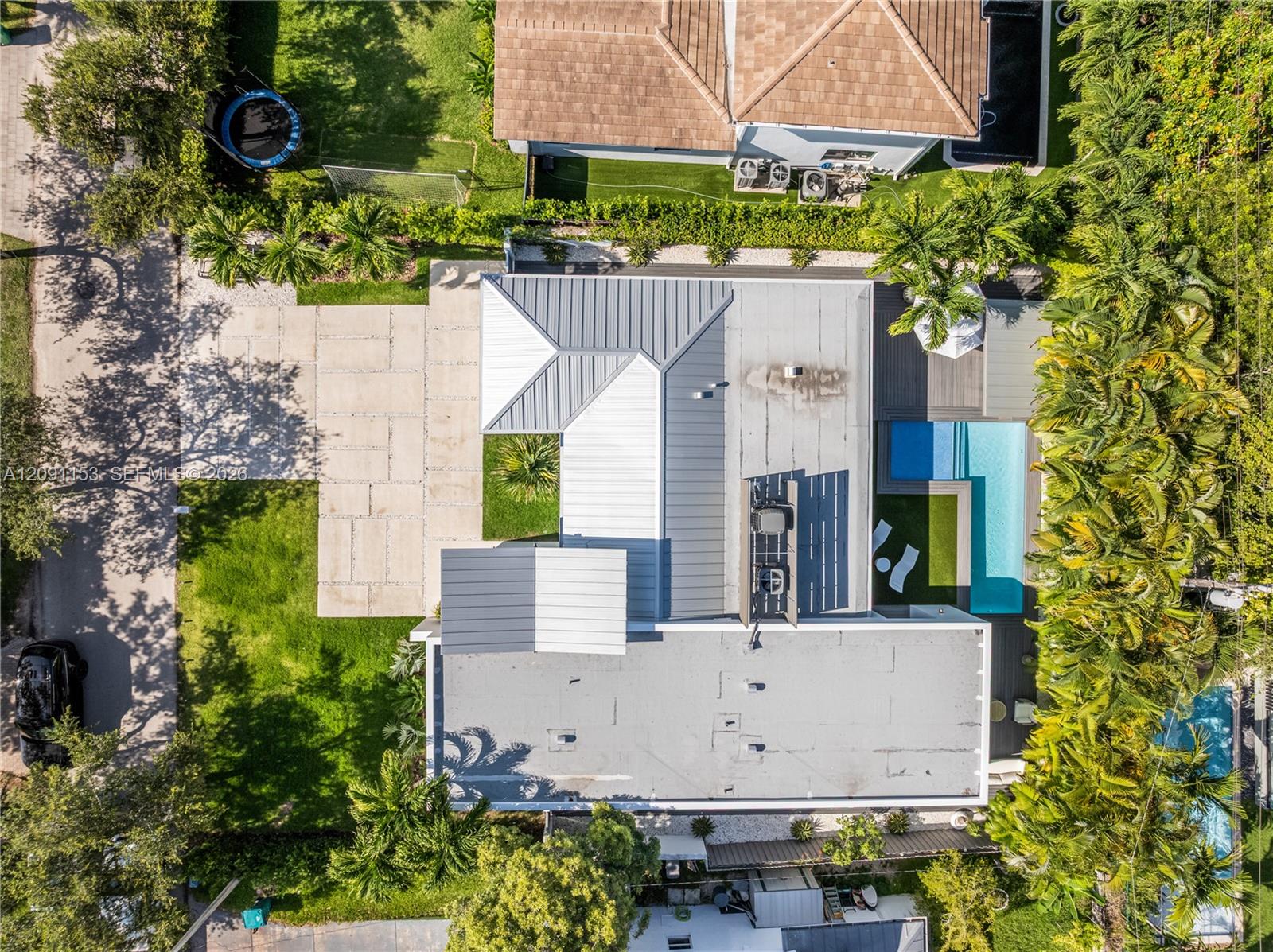 475 Woodcrest Road Key Biscayne, FL 33149 - Photo 71 of 73 Gallery Image 71