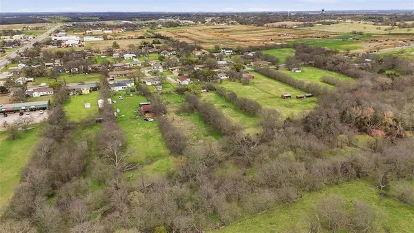 $350,000 | 111 East Main Street, Gunter, TX 75058