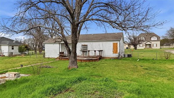 $350,000 | 111 East Main Street, Gunter, TX 75058
