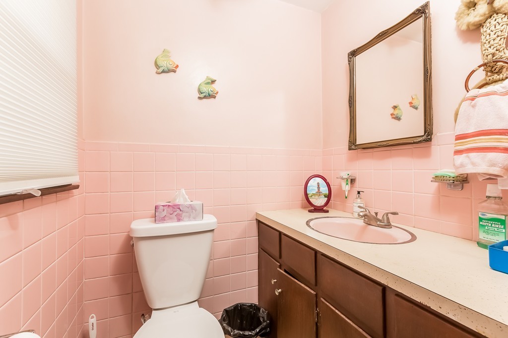 19 Pilgrim Road Lawrence, MA 01843 - Photo 9 of 21 Gallery Image 9