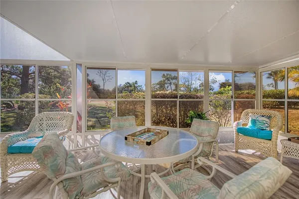 $259,000 | 711 Brightside Crescent Drive, Venice, FL 34293