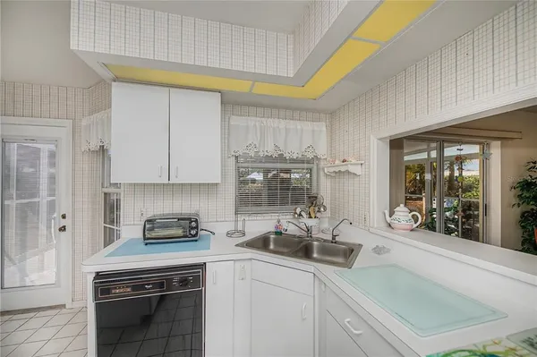 $259,000 | 711 Brightside Crescent Drive, Venice, FL 34293