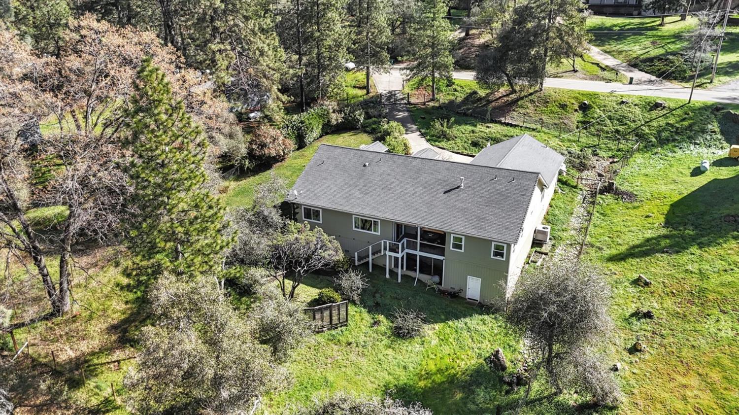 18814 Norlene Way Grass Valley, CA 95949 - Photo 43 of 89