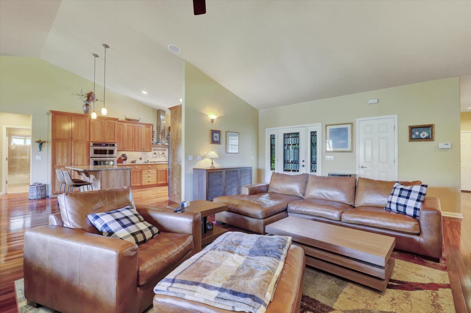 18814 Norlene Way Grass Valley, CA 95949 - Photo 5 of 89