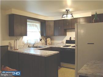7342 Hiola Road Philadelphia, PA 19128 - Photo 2 of 8 Gallery Image 2