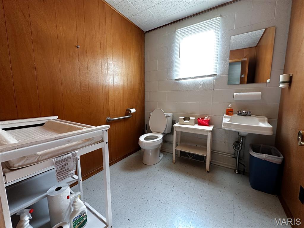 304 North 5th Street Ava, IL 62907 - Photo 8 of 32