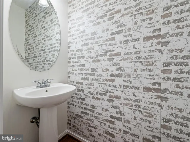 a view of a storage & utility room