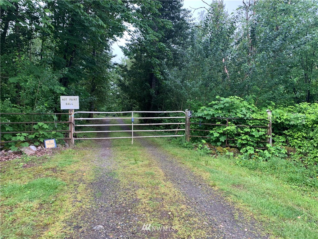 2125 East Badger Road Everson, WA 98247 - Photo 1 of 15