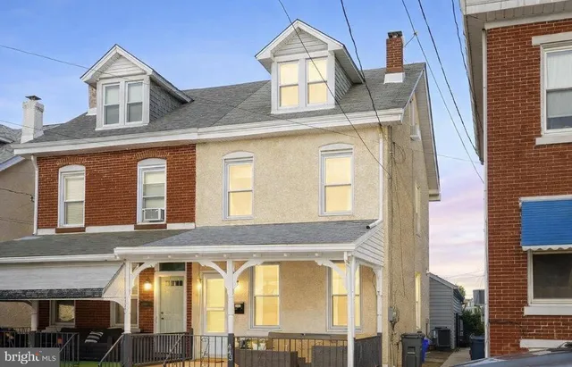 $2,750 | 443 Depot Street, Bridgeport, PA 19405