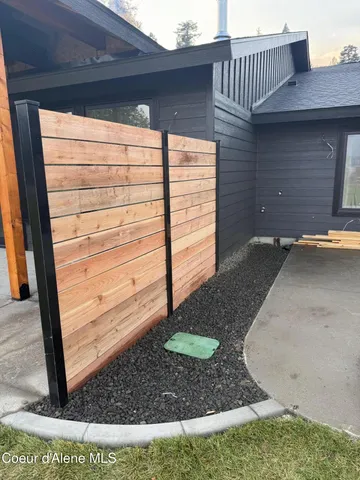 $949,900 | 27 Rebecca Lane, Nordman, ID 83848