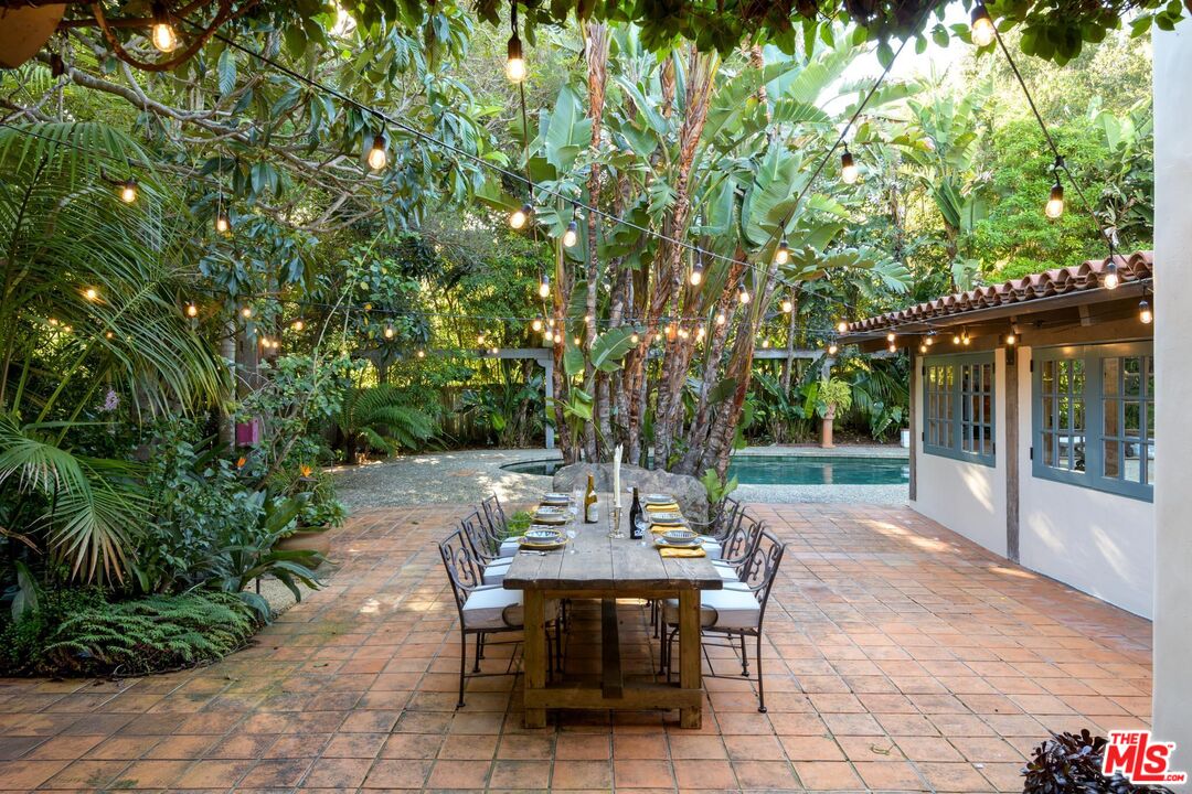 549 Hot Springs Road Santa Barbara, CA 93108 - Photo 10 of 28 Gallery Image 10