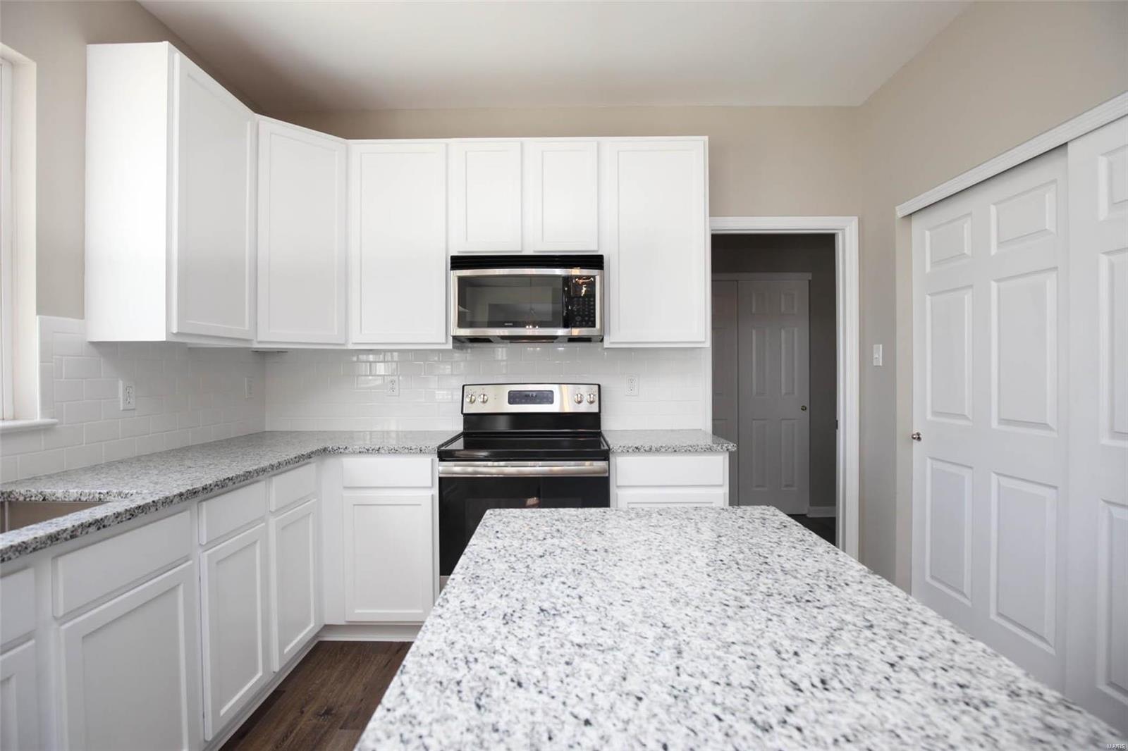 513 Rascal Crossing O'Fallon, MO 63366 - Photo 18 of 39