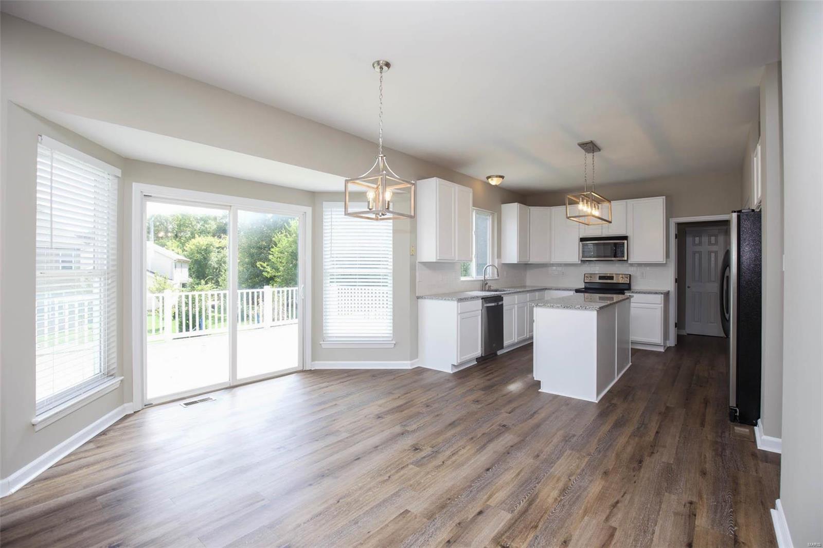 513 Rascal Crossing O'Fallon, MO 63366 - Photo 10 of 39