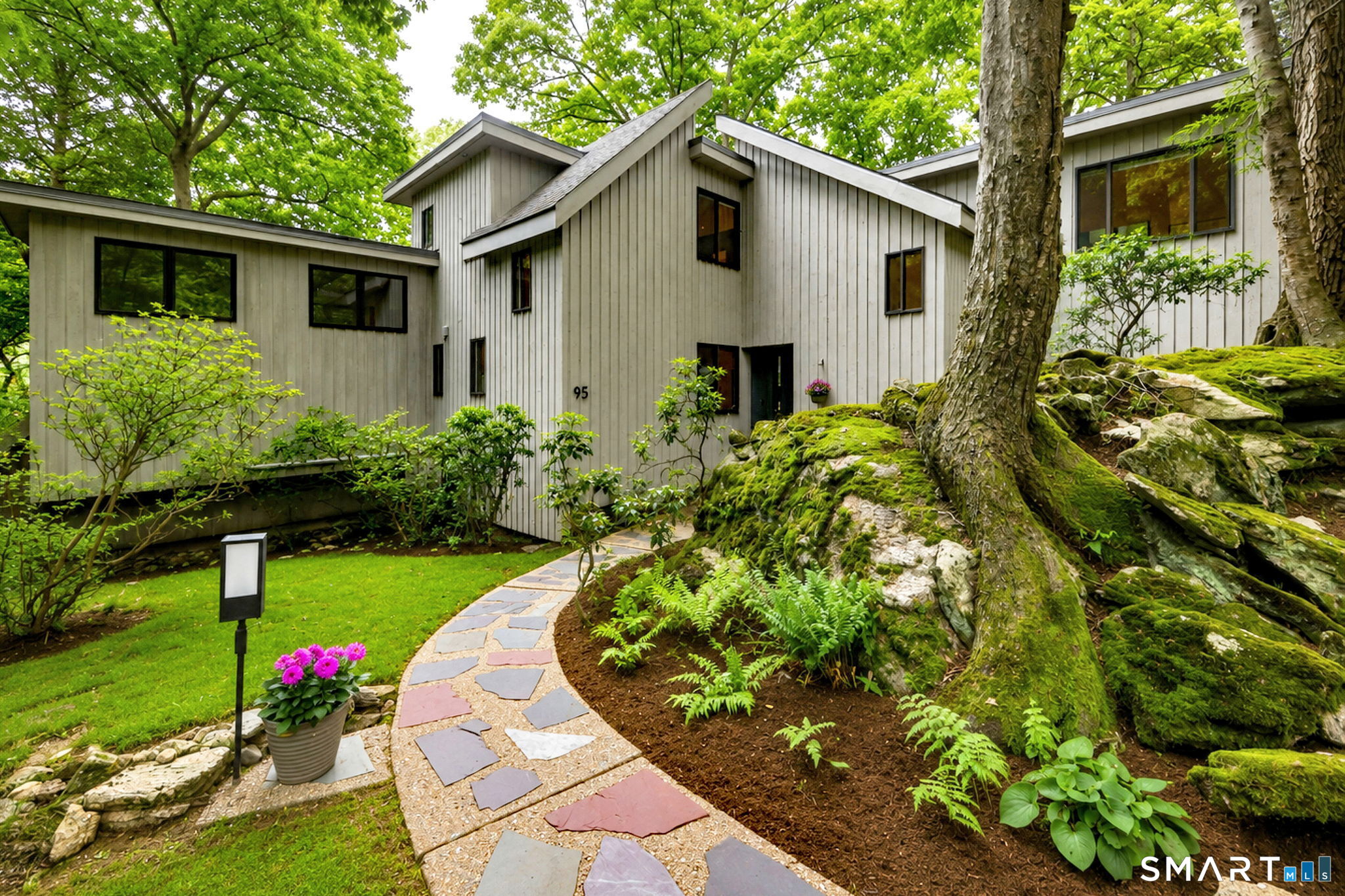 95 Thankful Stow Road Guilford, CT 06437 - Photo 3 of 40 Gorgeous curb appeal