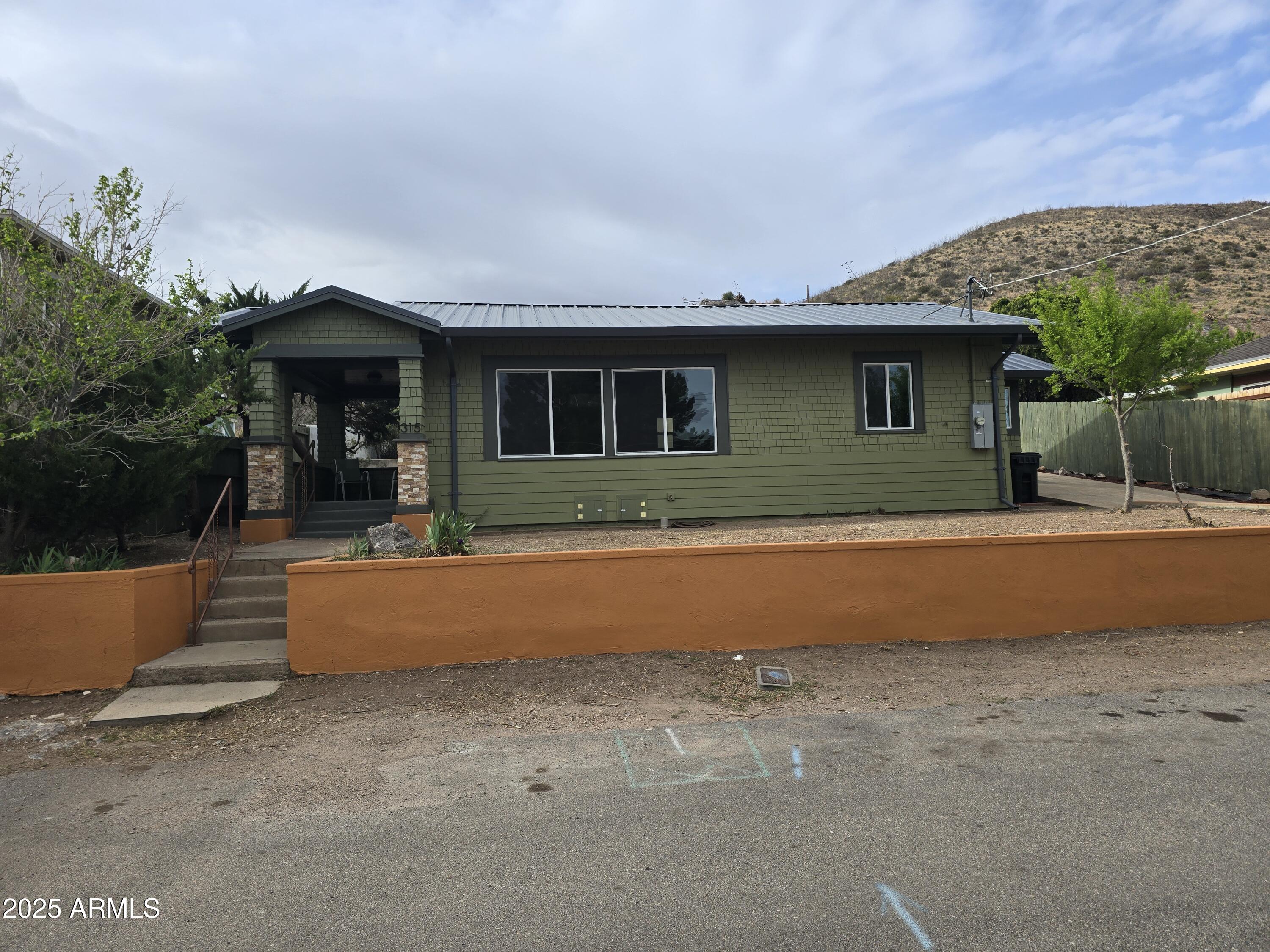 315 16th Terrace Bisbee, AZ 85603 - Photo 1 of 33 1000005001