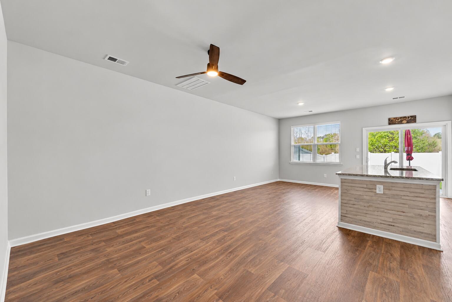 129 Yarrow Way Moncks Corner, SC 29461 - Photo 8 of 24 3B489D26-C926-498B-A65E-8C4834238E81