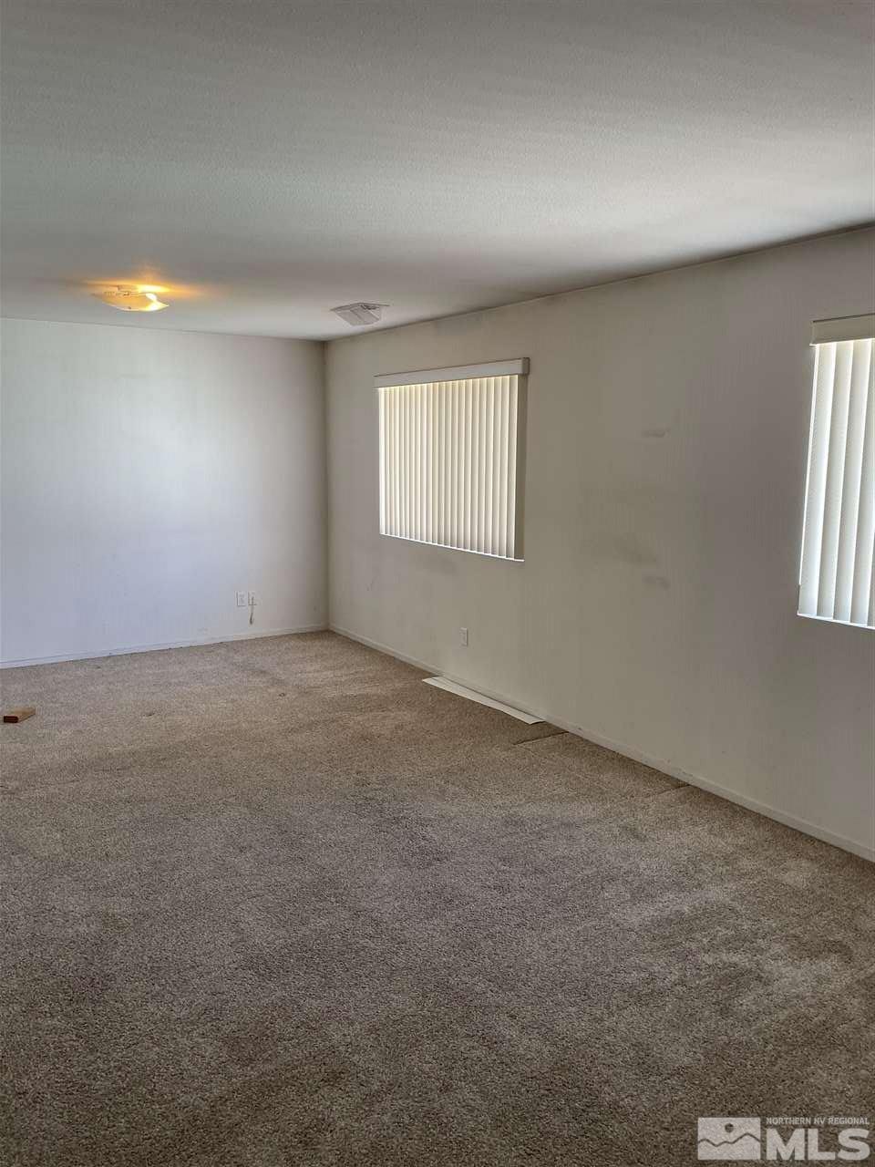 4015 Sycamore Way Reno, NV 89502 - Photo 8 of 15 Photo 8